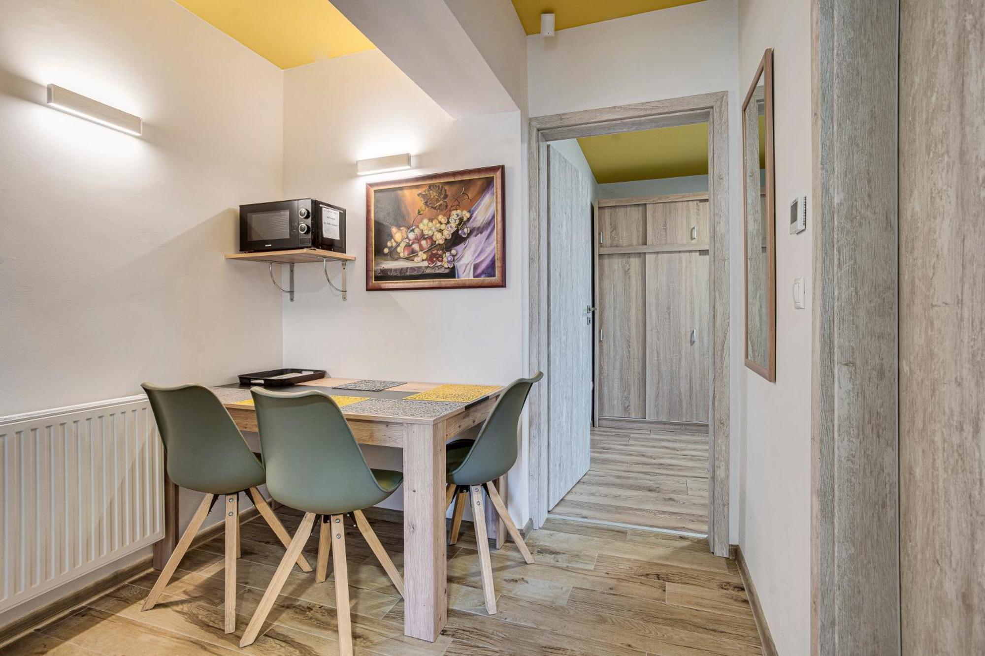 Magdi Vendeghaz A-B Apartment Celldomolk Exterior photo