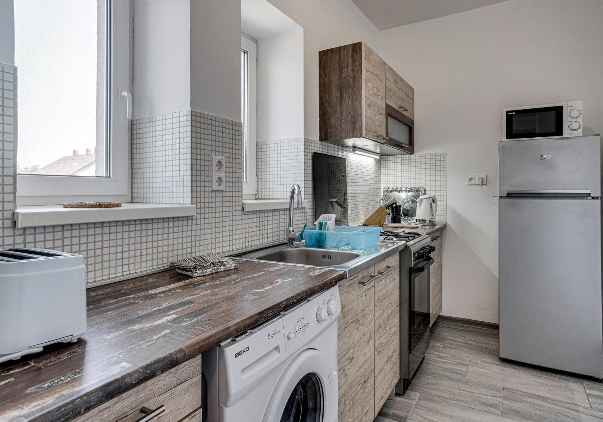 Magdi Vendeghaz A-B Apartment Celldomolk Exterior photo