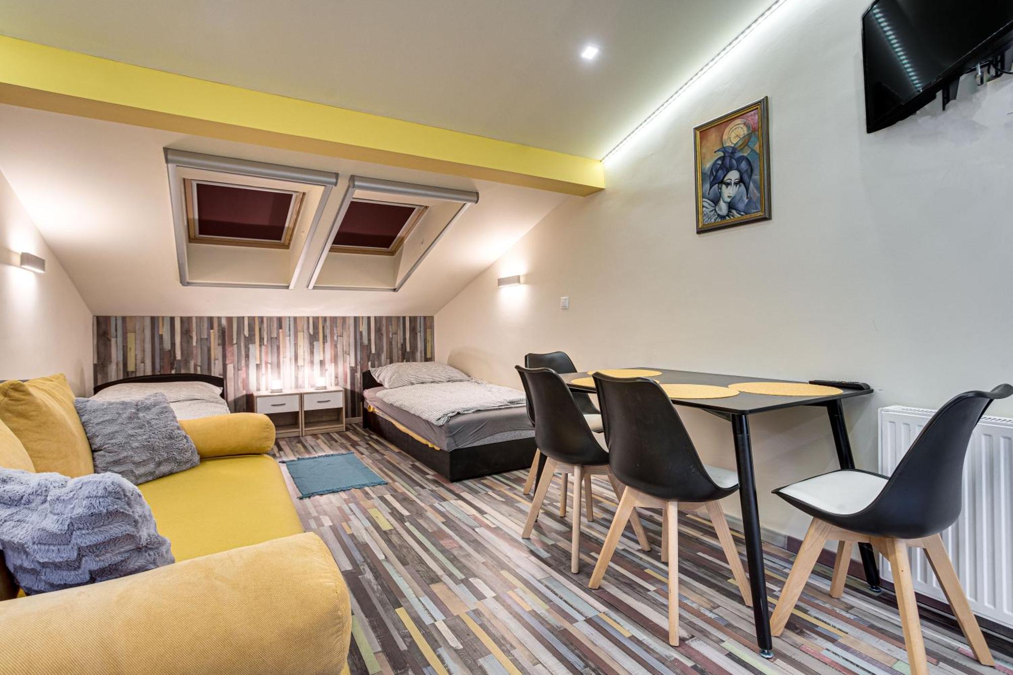 Magdi Vendeghaz A-B Apartment Celldomolk Exterior photo